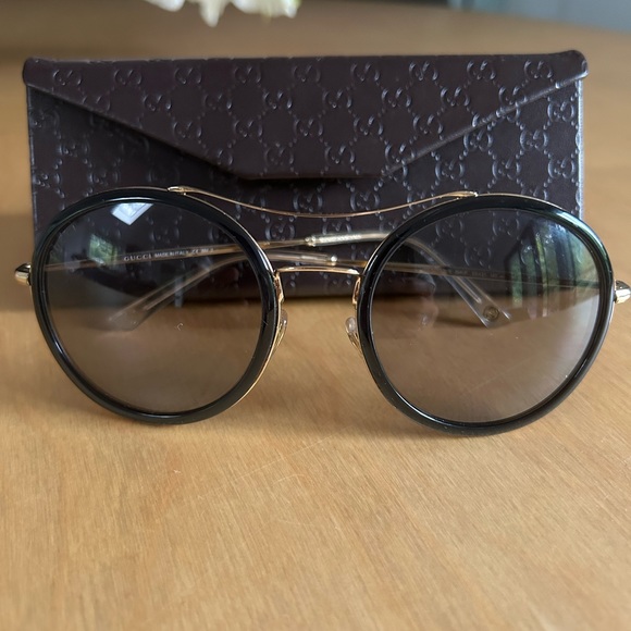 Gucci Accessories - Gucci Black and Gold Round Sunglasses